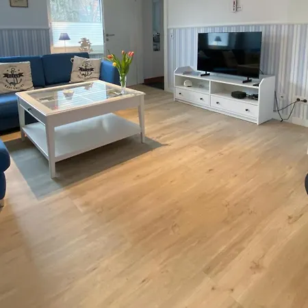 Nyaraló To Huus Bi De Tine Husum