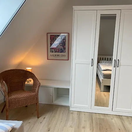 To Huus Bi De Tine Husum