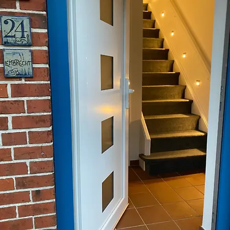 To Huus Bi De Tine * Husum