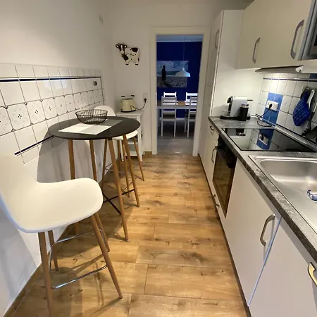 Nyaraló To Huus Bi De Tine