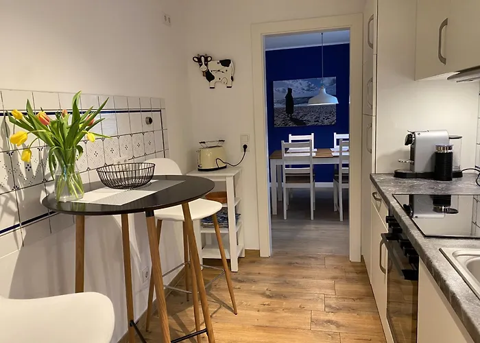 Semesterbostad To Huus Bi De Tine *